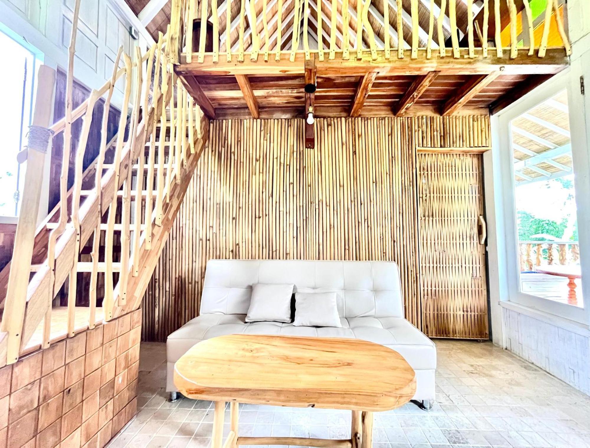 Pondok Is Oke Villa Scenic View Banyuwangi  Esterno foto